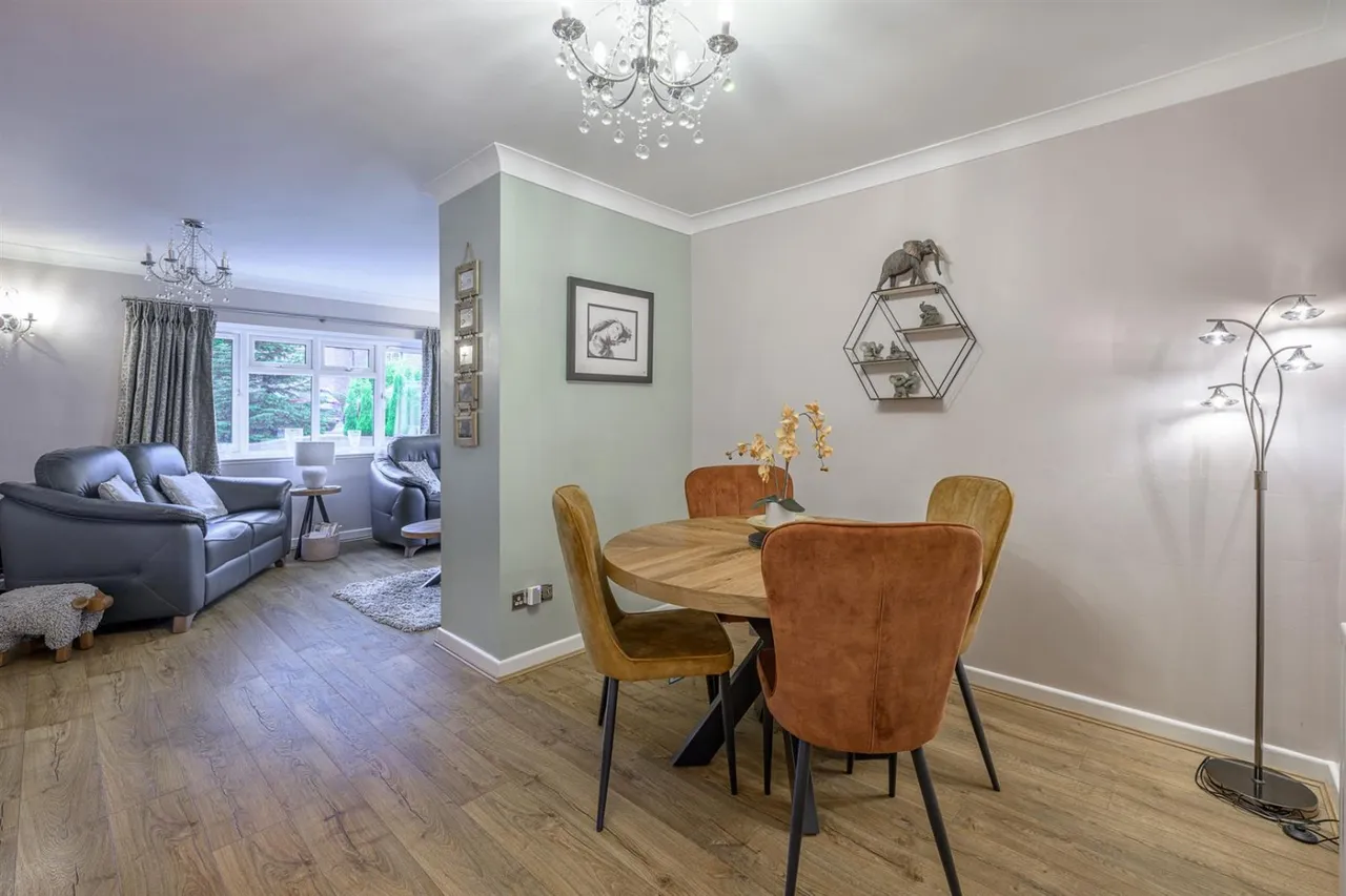 Summercourt Square, Kingswinford, DY6, photo 5