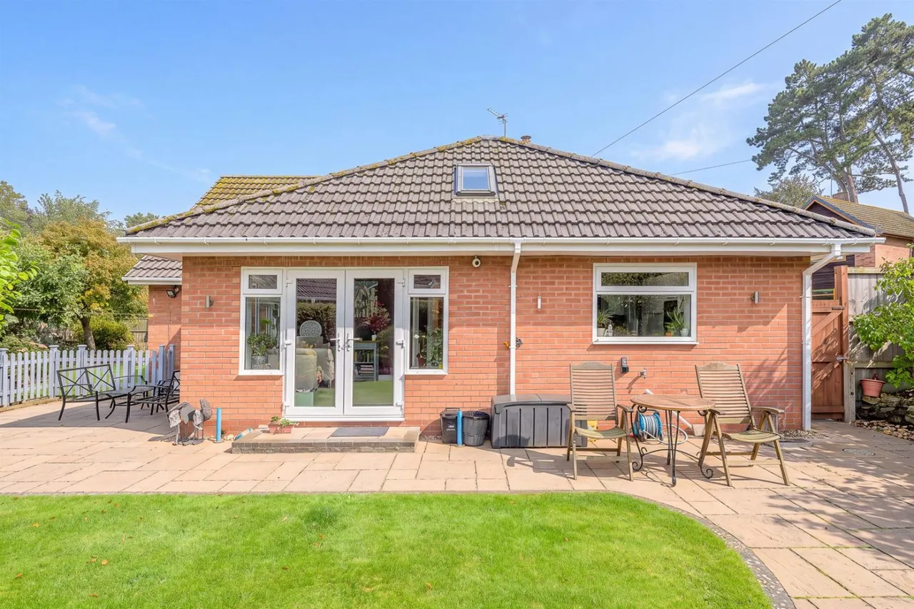 Summercourt Square, Kingswinford, DY6, photo 35