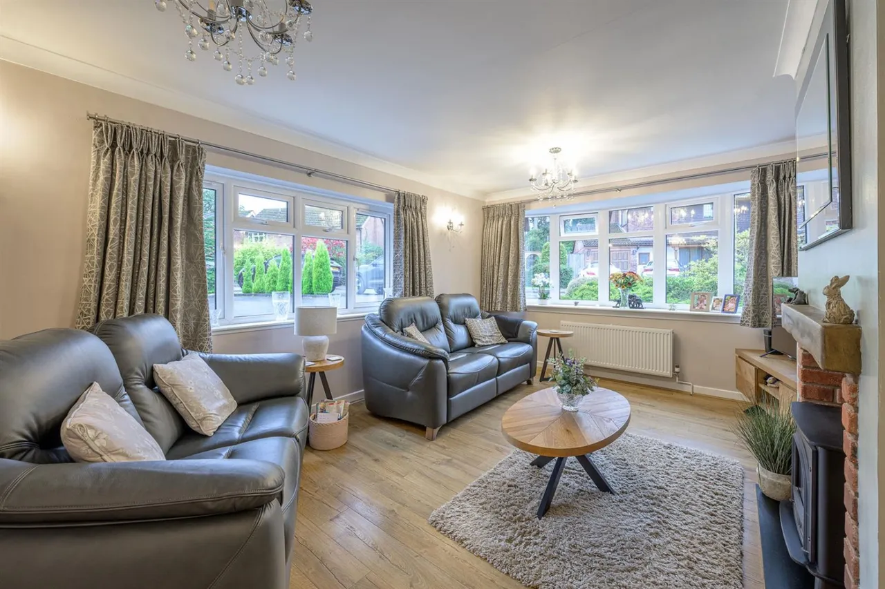Summercourt Square, Kingswinford, DY6, photo 3