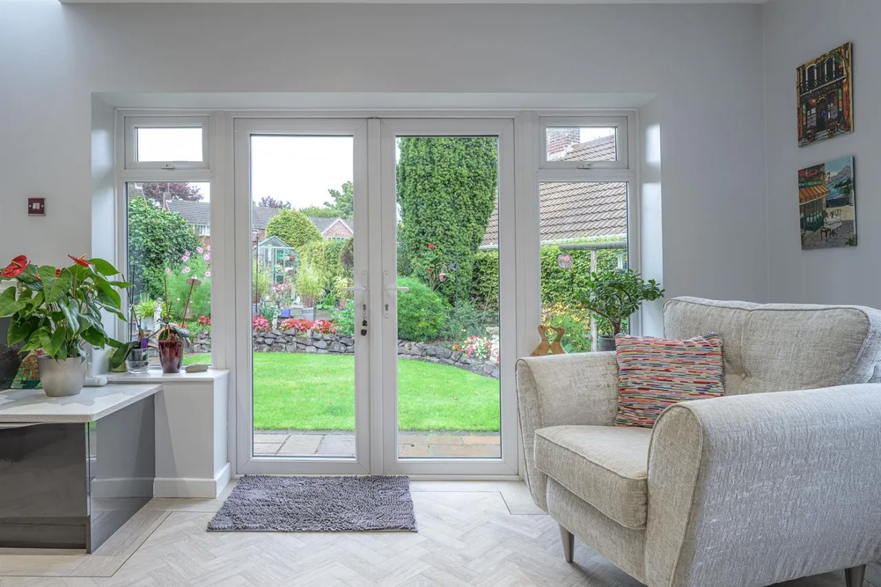 Summercourt Square, Kingswinford, DY6, photo 30