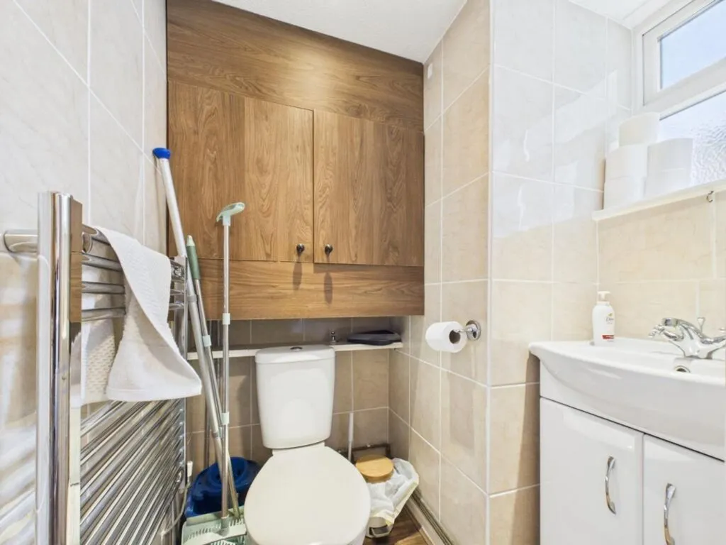 Sharnwood Drive, Calcot, RG31, photo 7