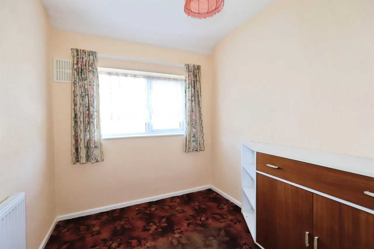 Masefield Close, Bilston, WV14, photo 9