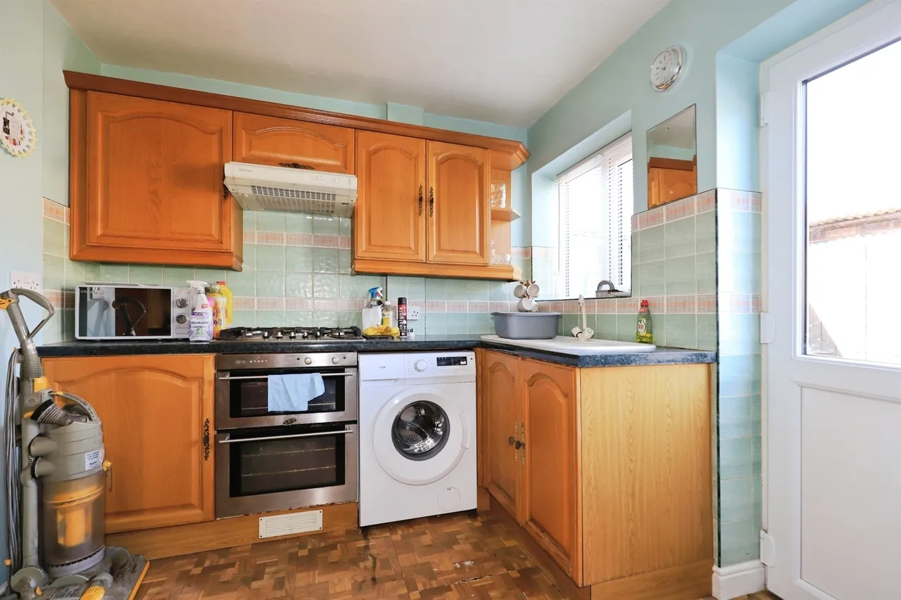 Masefield Close, Bilston, WV14, photo 5