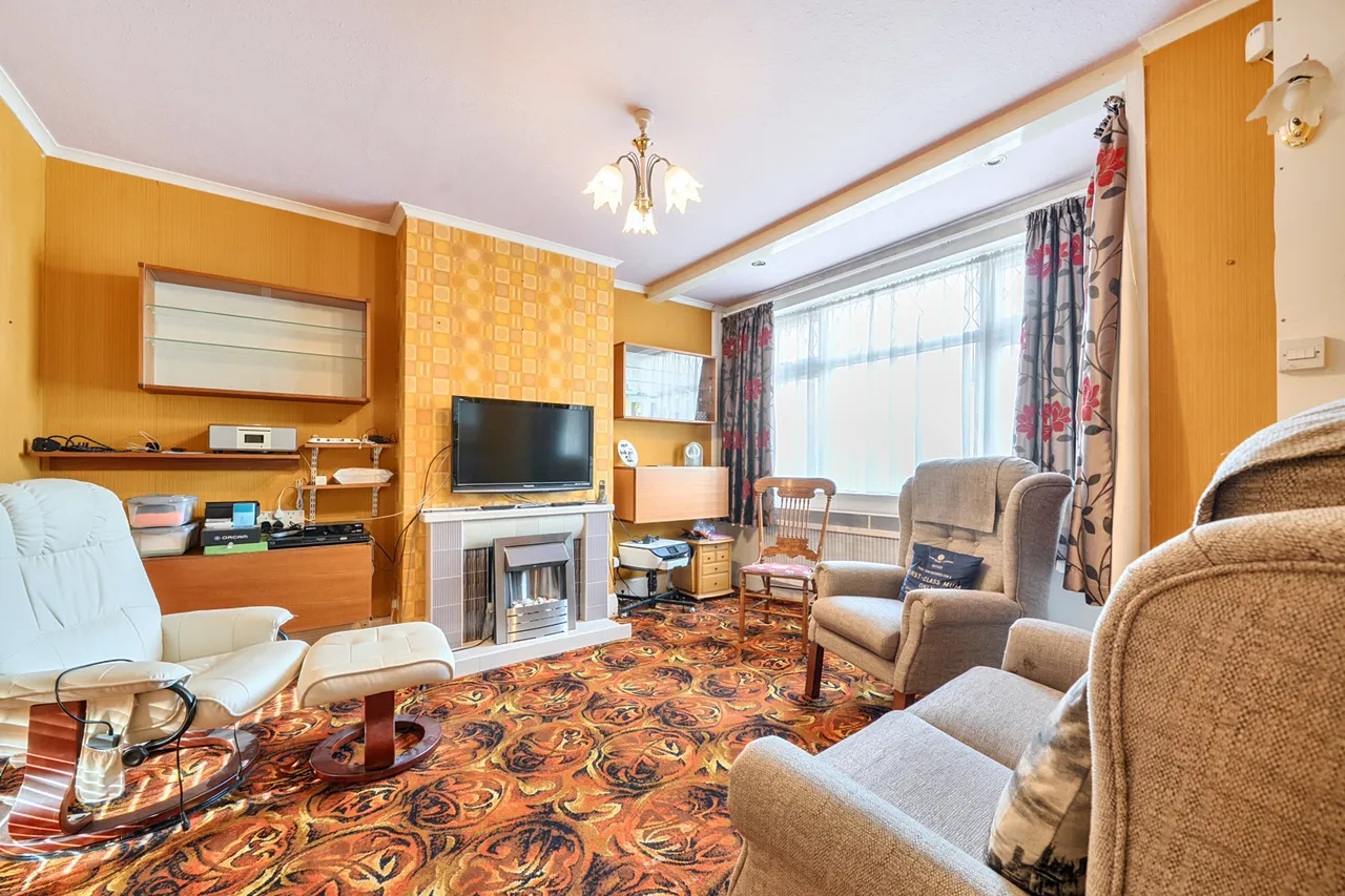 Earls Crescent, Harrow, HA1, photo 2
