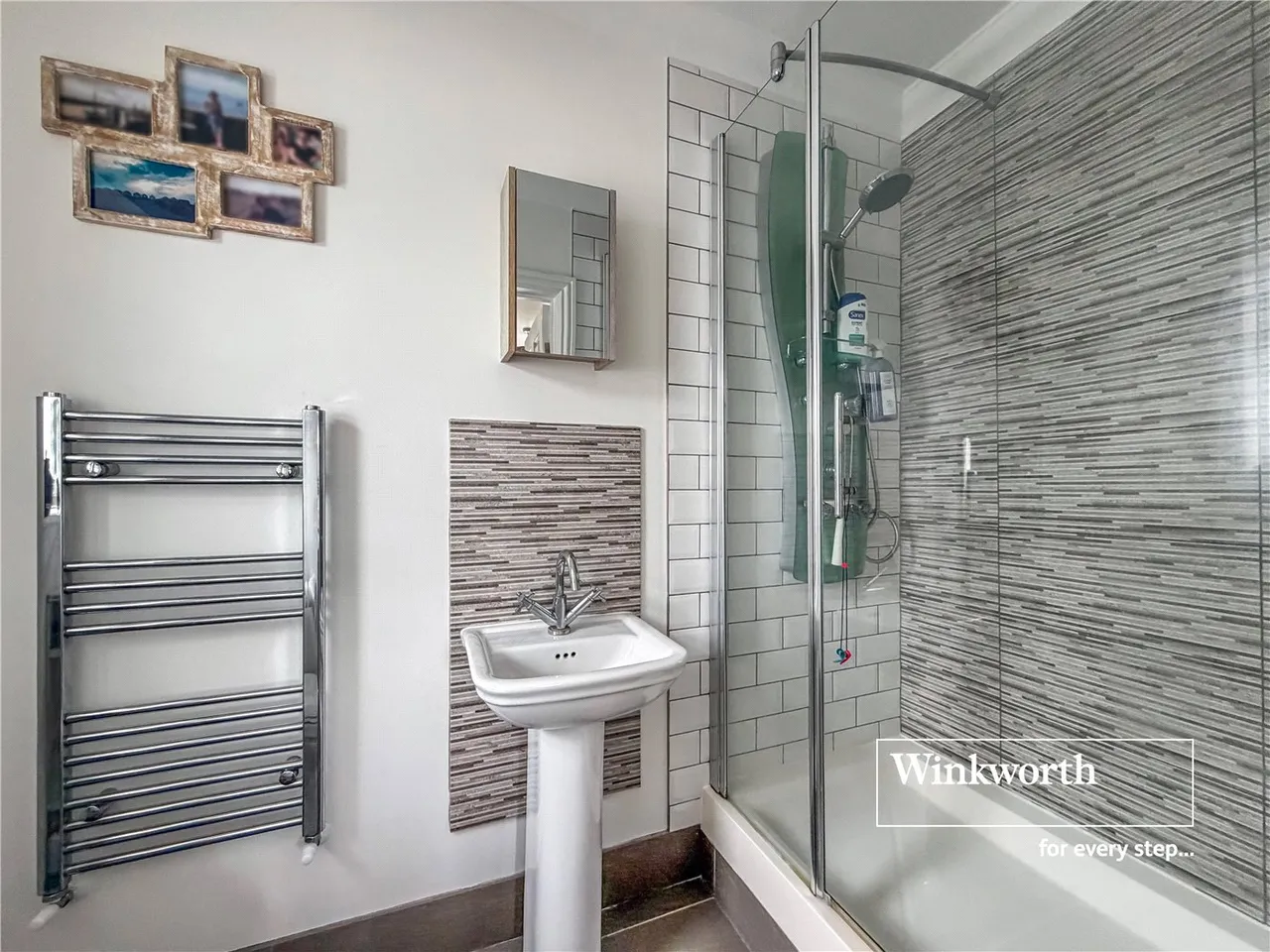Mags Barrow, West Parley, Ferndown, Dorset, BH22, photo 11
