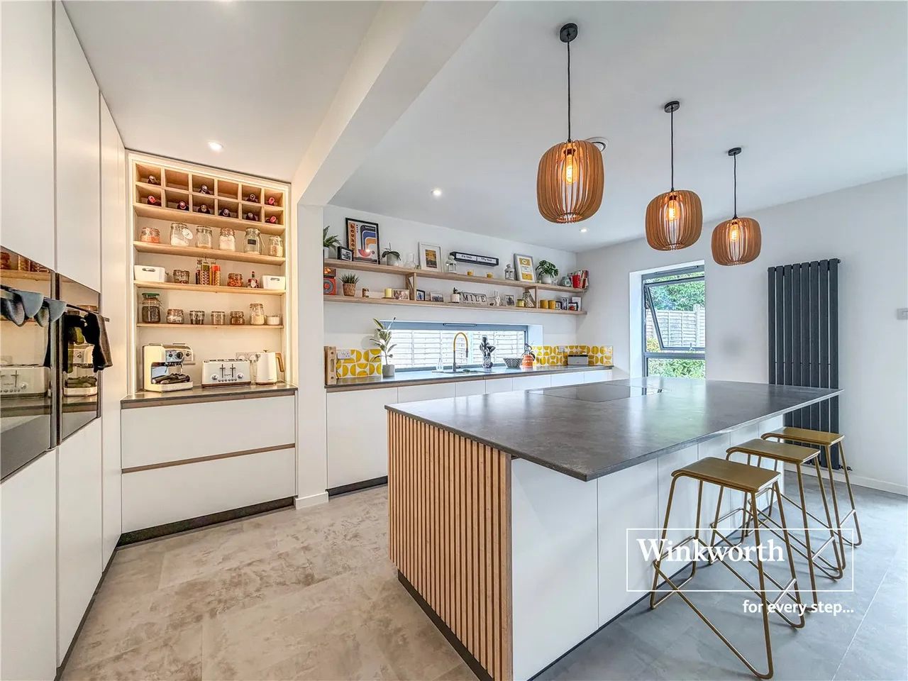 Mags Barrow, West Parley, Ferndown, Dorset, BH22, photo 4