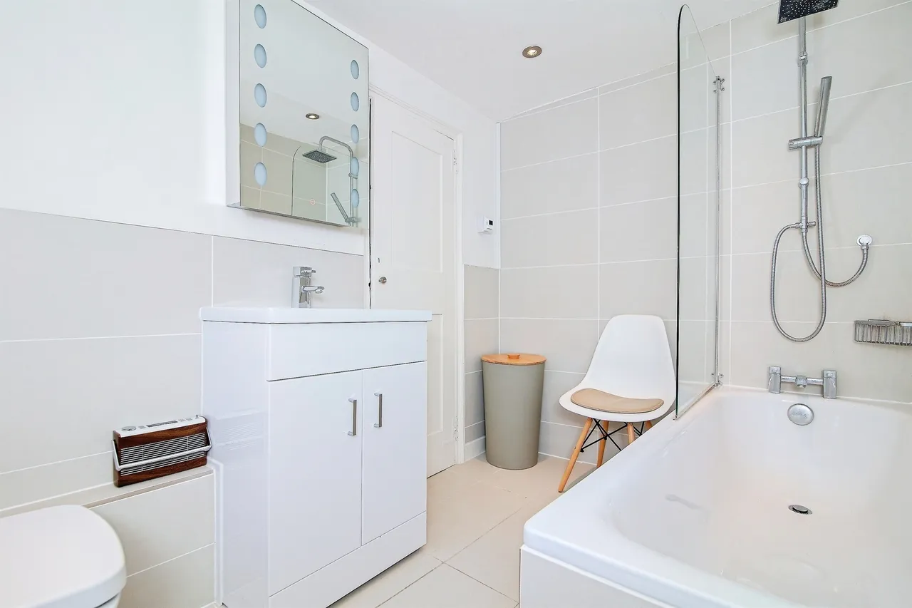North Street, Peterborough, PE8, photo 15