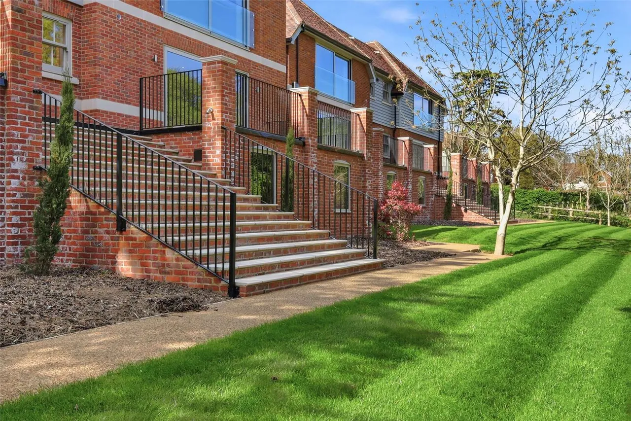 Forest Heights, High Lane, Stansted, Essex, CM24 8YG, photo 6