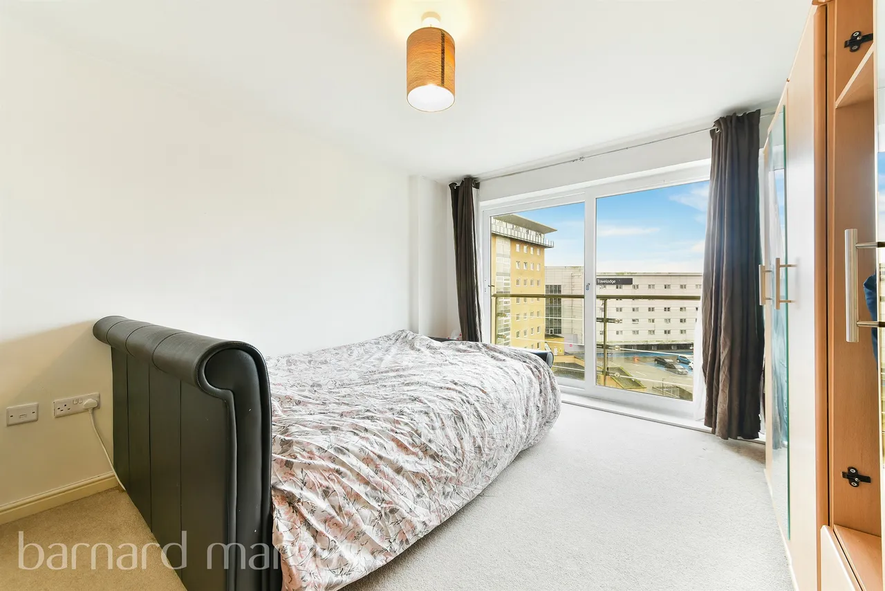 Bedfont Lane, Feltham, photo 5