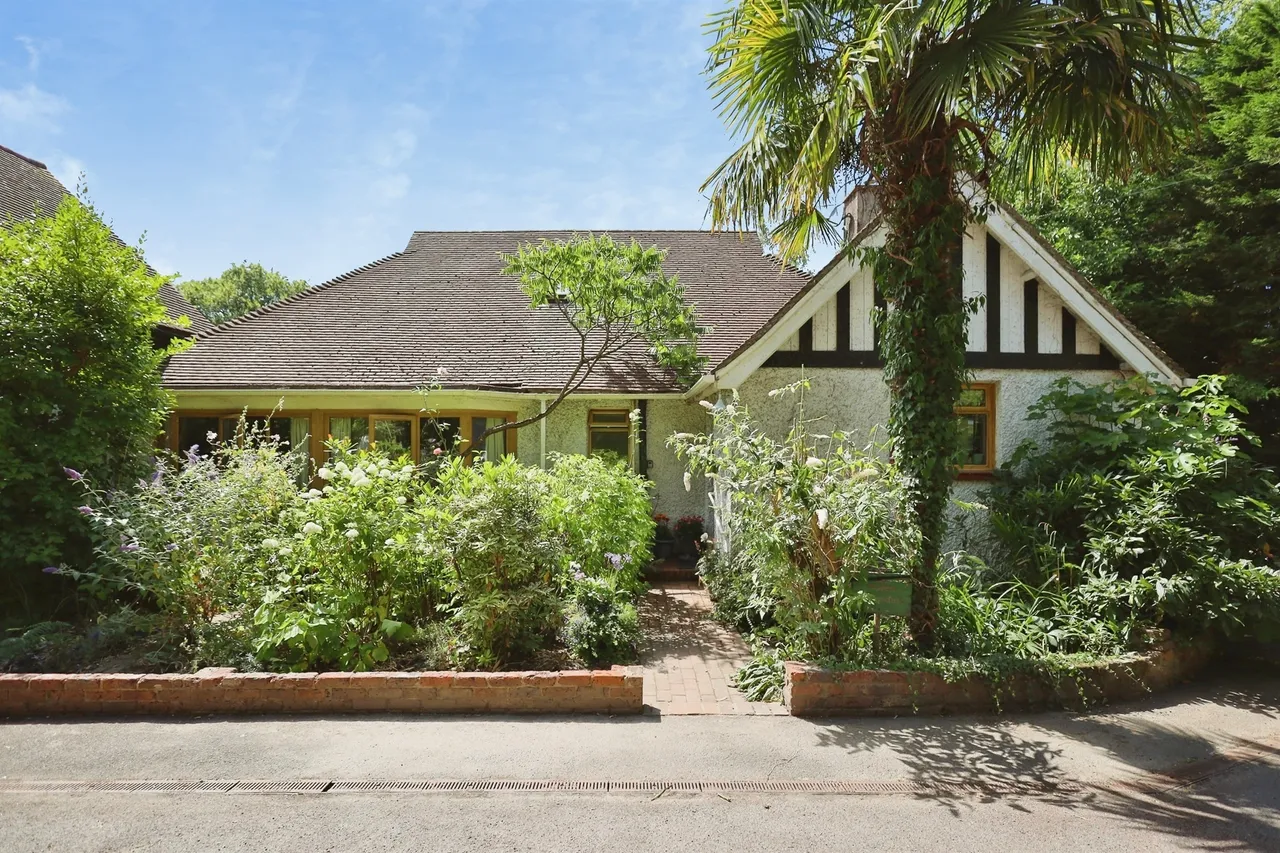3 bed house for sale — Te Whare, Little London, Heathfield