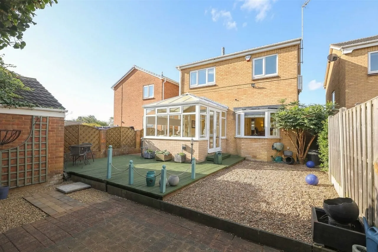 Beckton Avenue, Waterthorpe, S20, photo 26