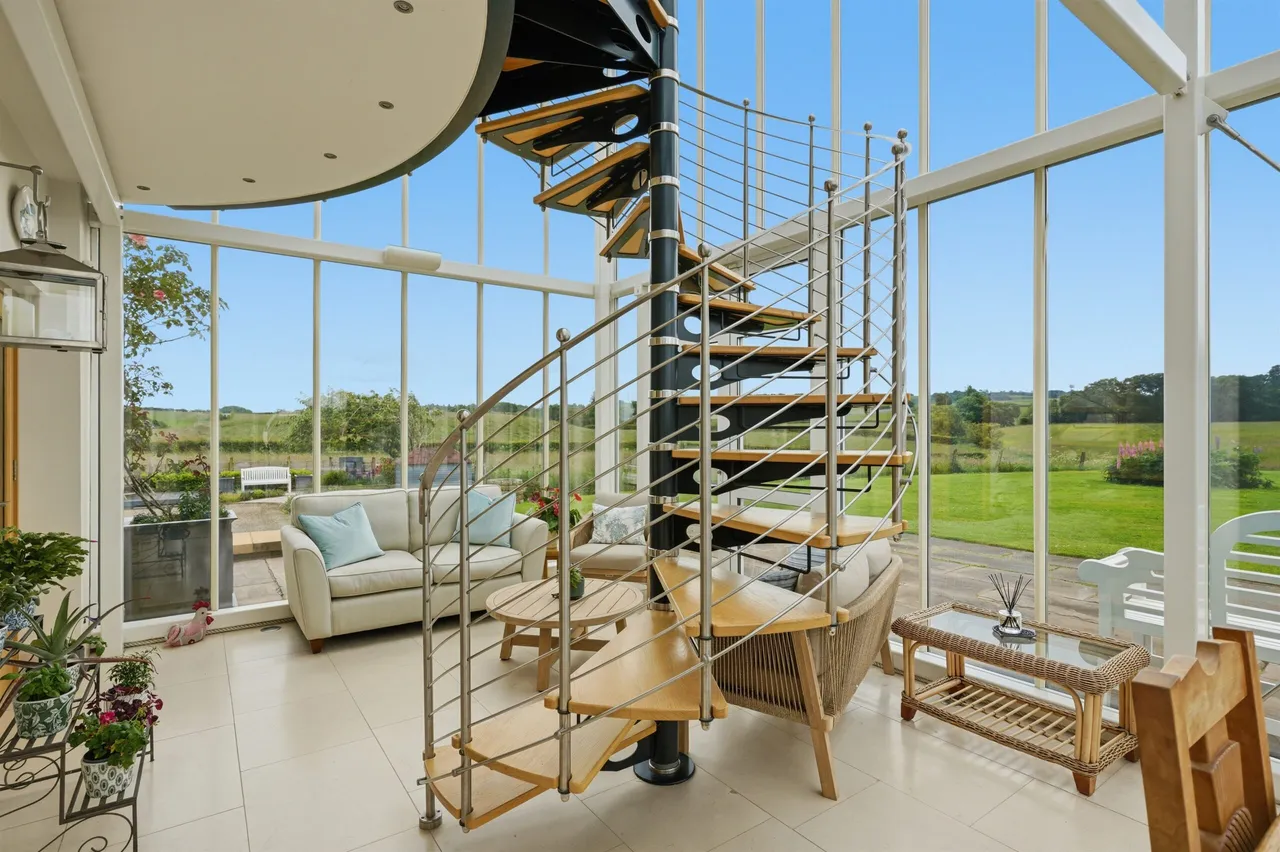 Humbie Road, Newton Mearns, photo 7