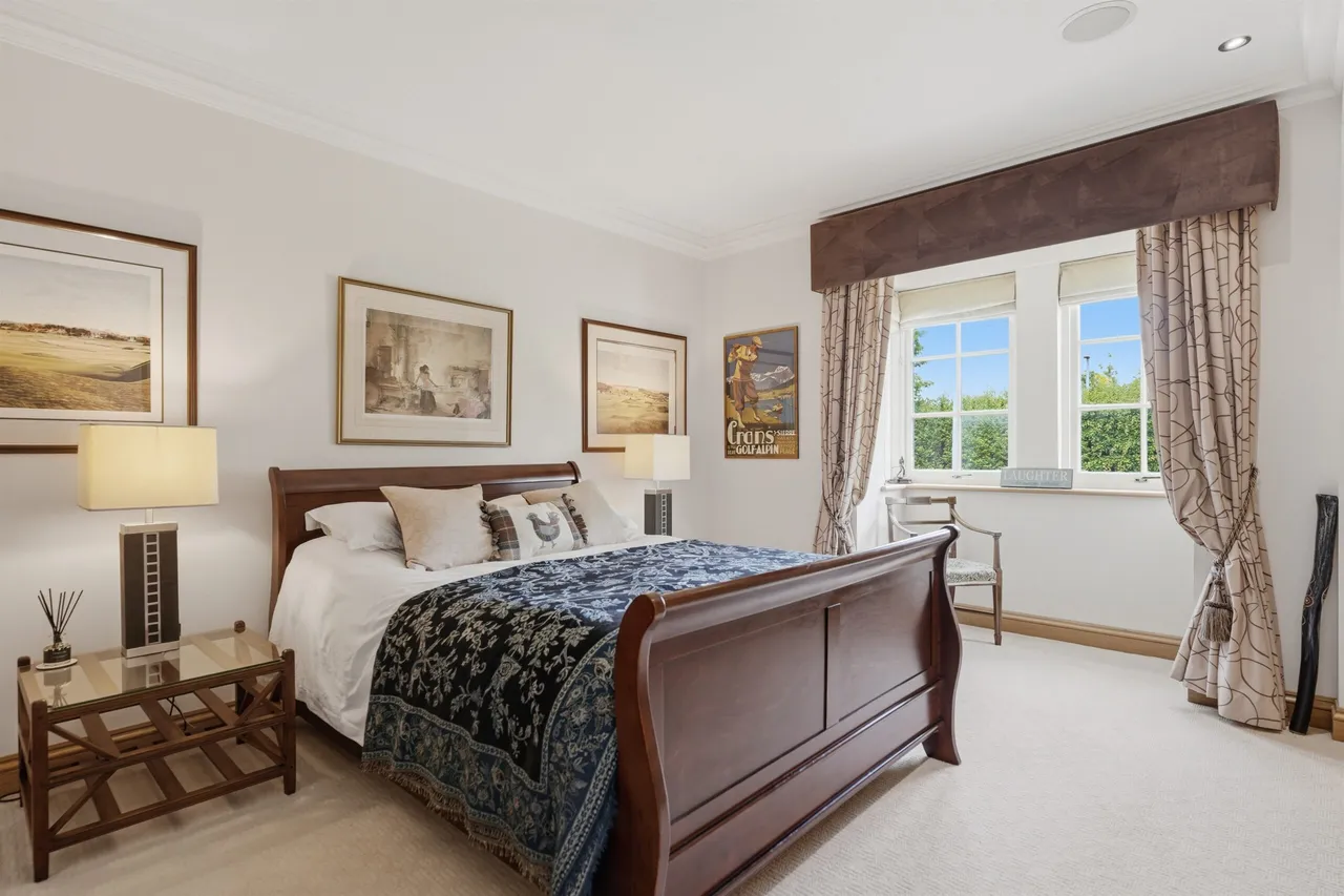 Humbie Road, Newton Mearns, photo 16