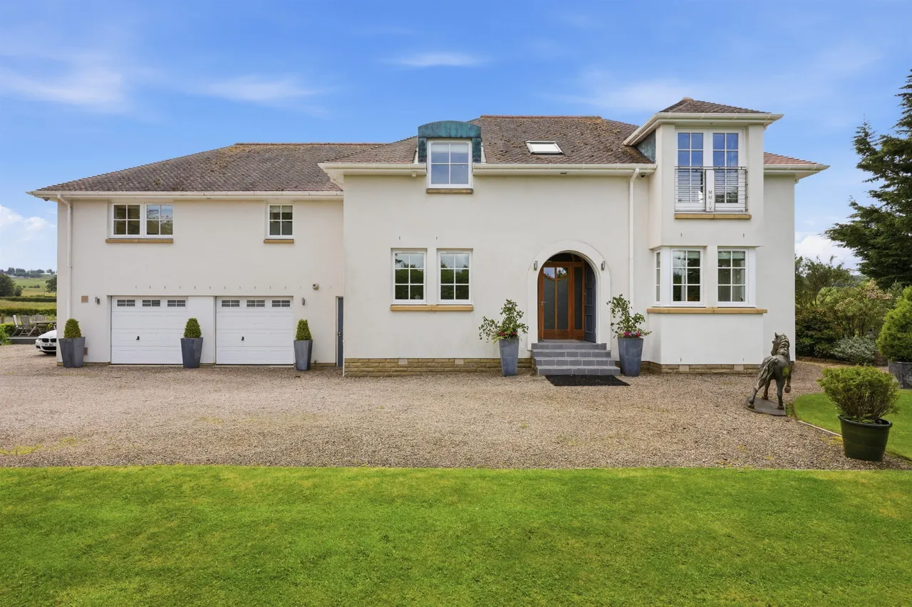 Humbie Road, Newton Mearns, photo 29