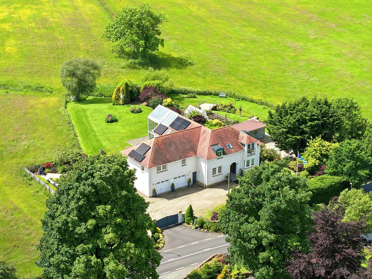 5 bed house for sale — Humbie Road, Newton Mearns