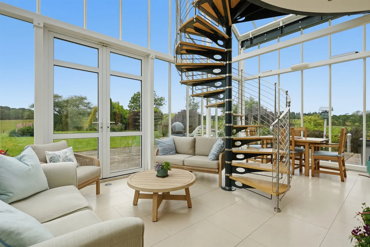 Humbie Road, Newton Mearns, photo 6