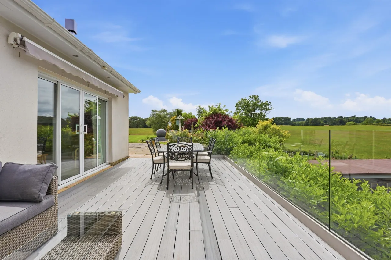 Humbie Road, Newton Mearns, photo 21