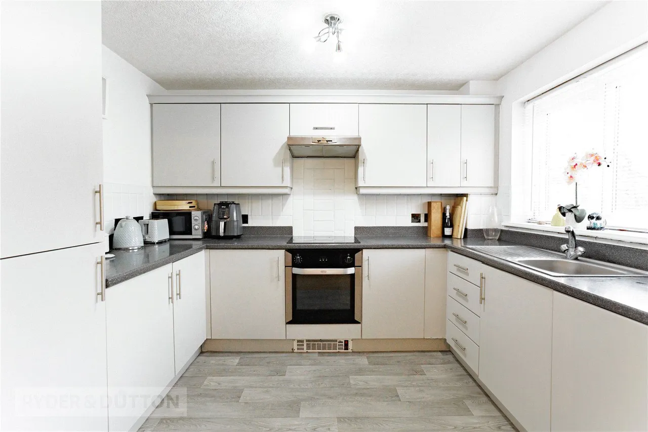 Three Counties Road, Mossley, OL5, photo 7
