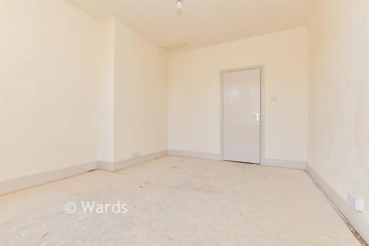 Queens Gardens, Dover, CT17, photo 10