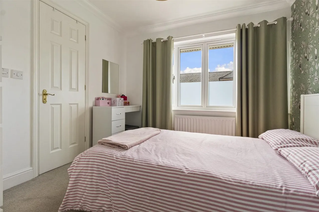 Grand Avenue, Worthing, photo 8