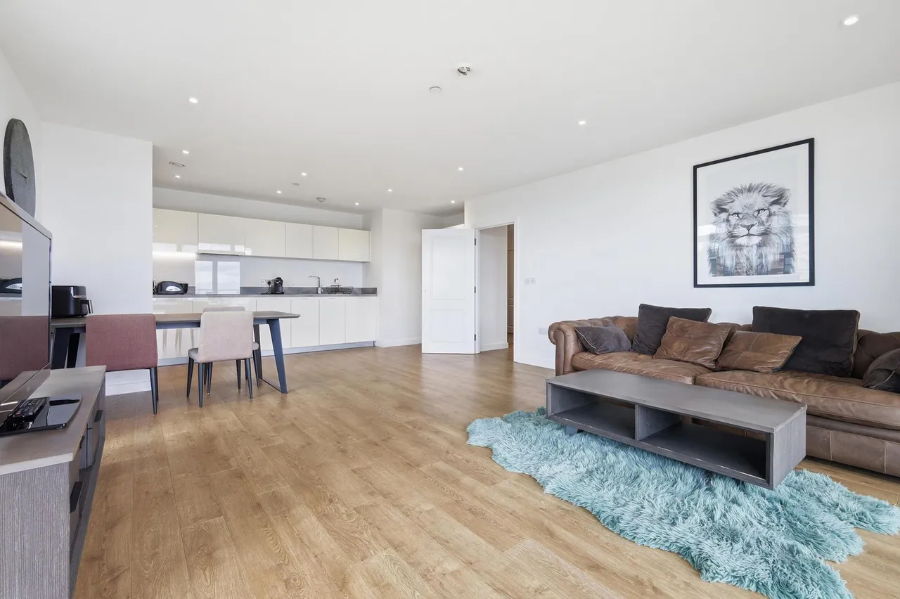 Lamington Heights, London, E14, photo 4
