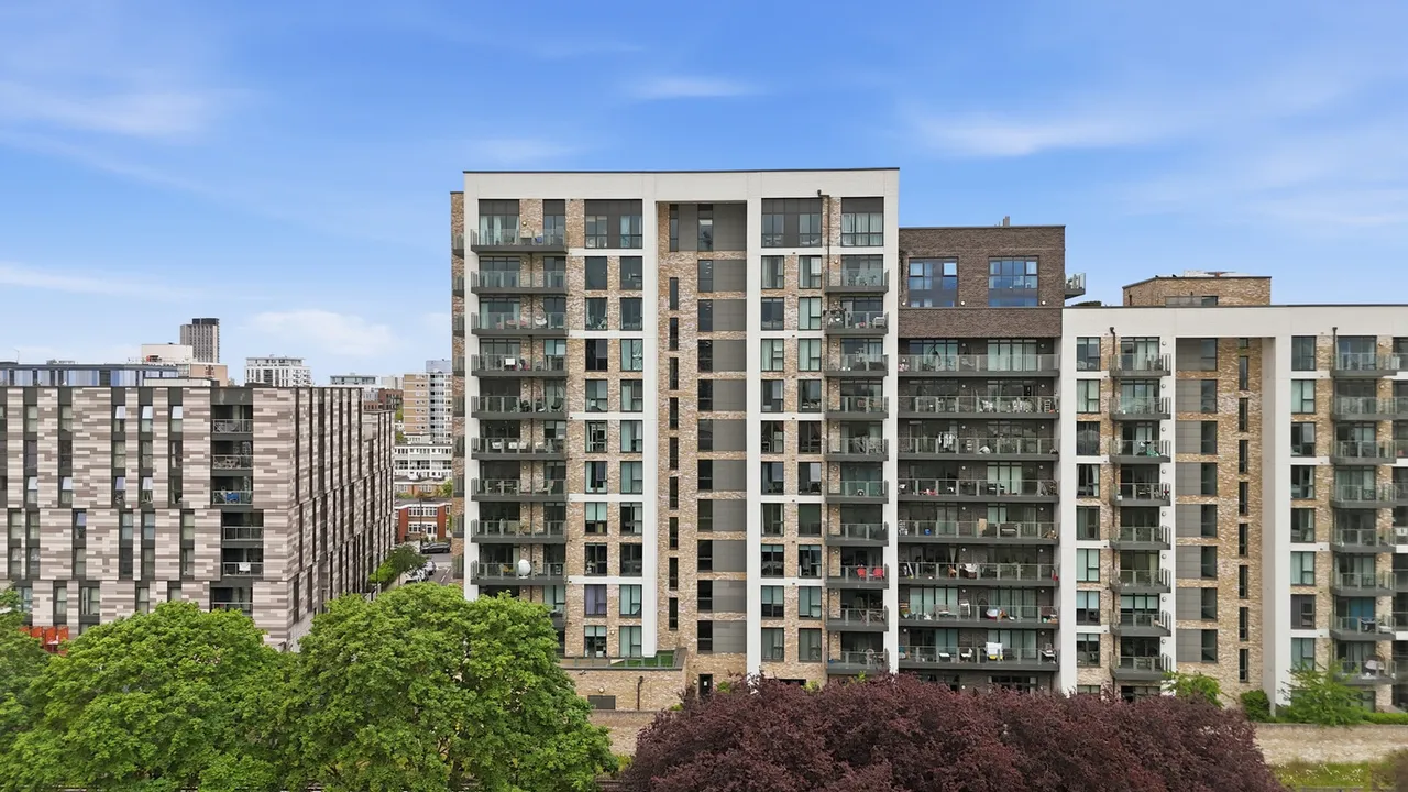 Lamington Heights, London, E14, photo 21