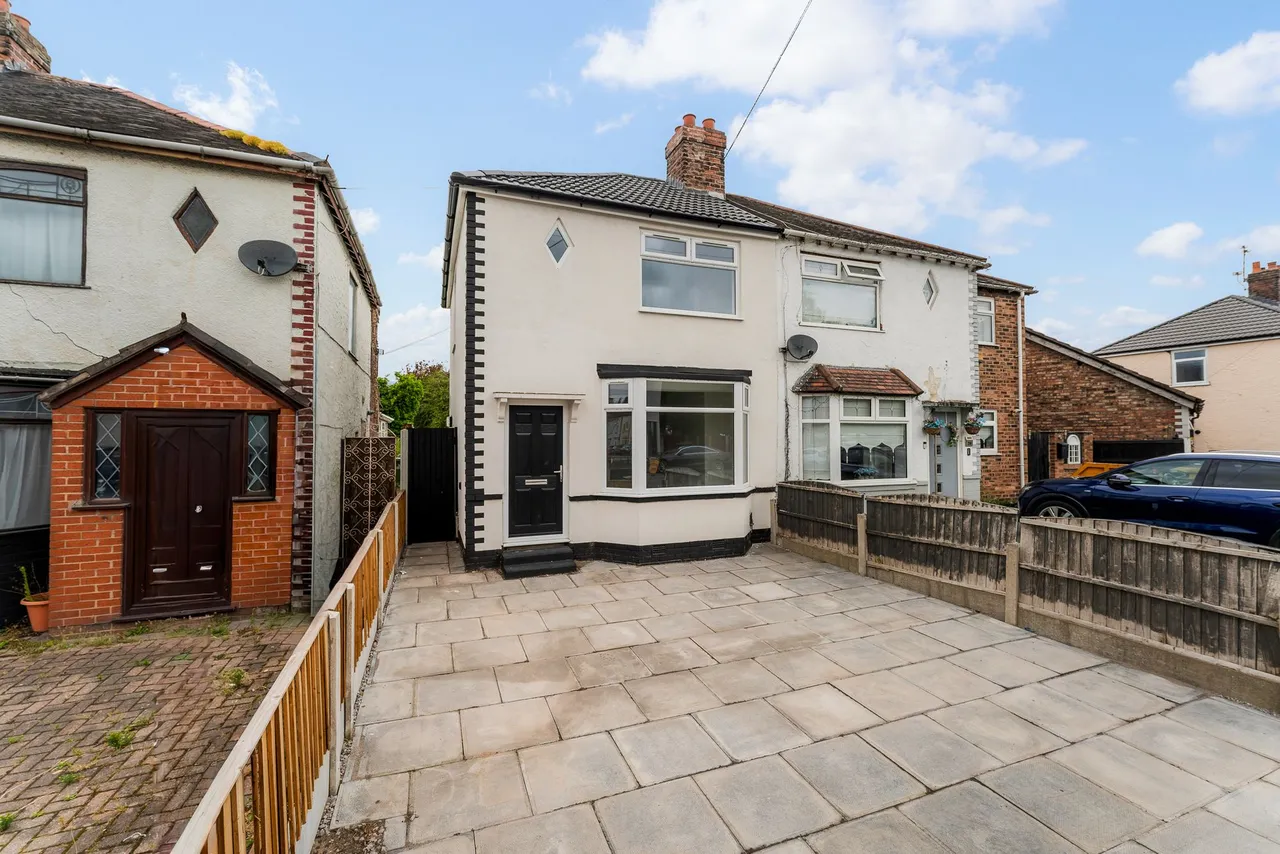 3 bed house for sale — Hale Road, Widnes, Widnes, WA8 8QA