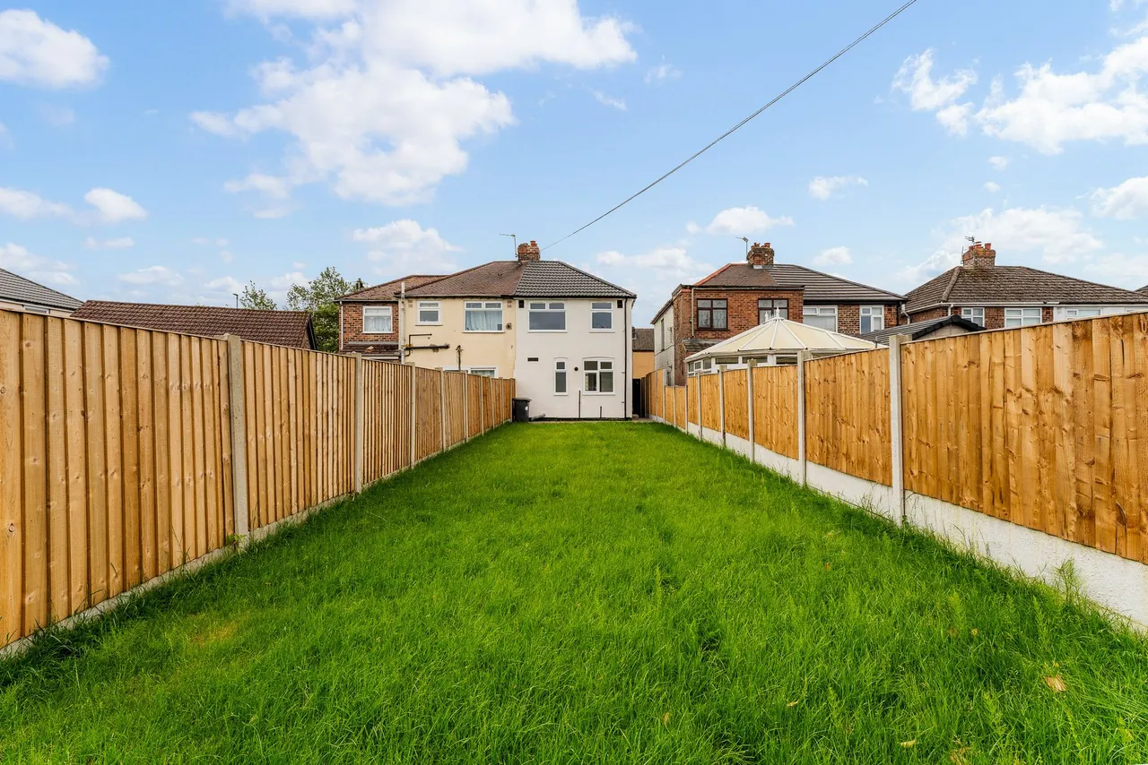 Hale Road, Widnes, Widnes, WA8 8QA, photo 2
