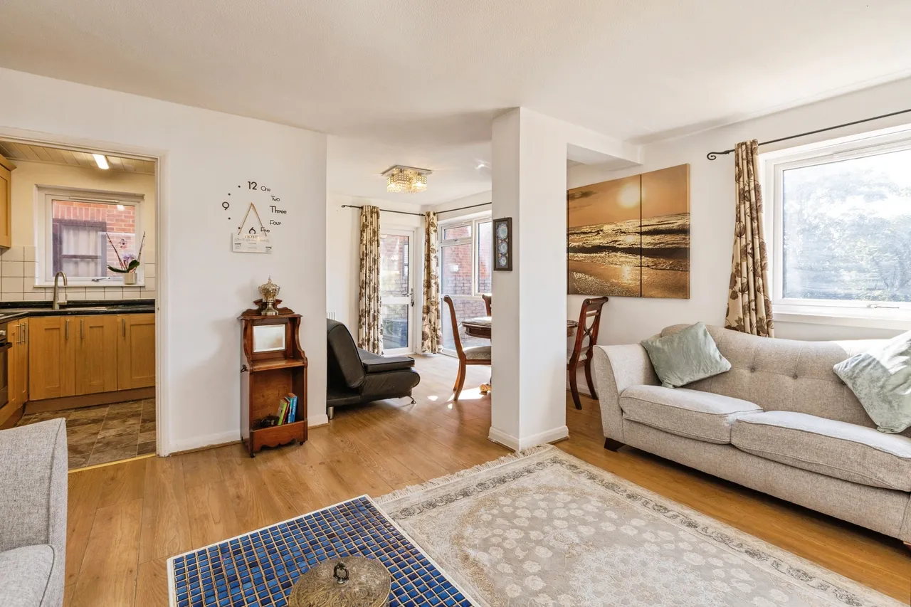 Friern Park, London, N12, photo 4