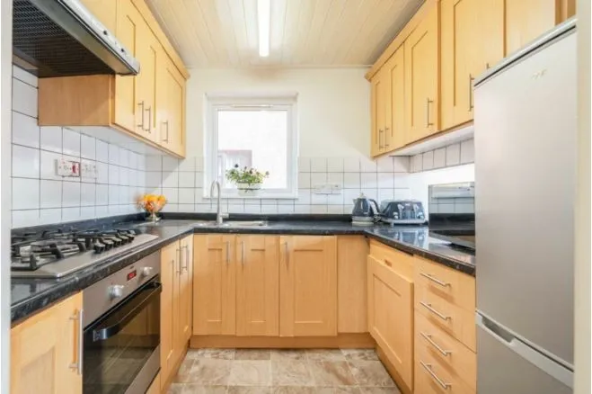 Friern Park, London, N12, photo 8