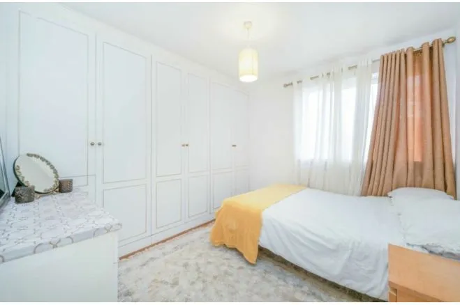 Friern Park, London, N12, photo 9