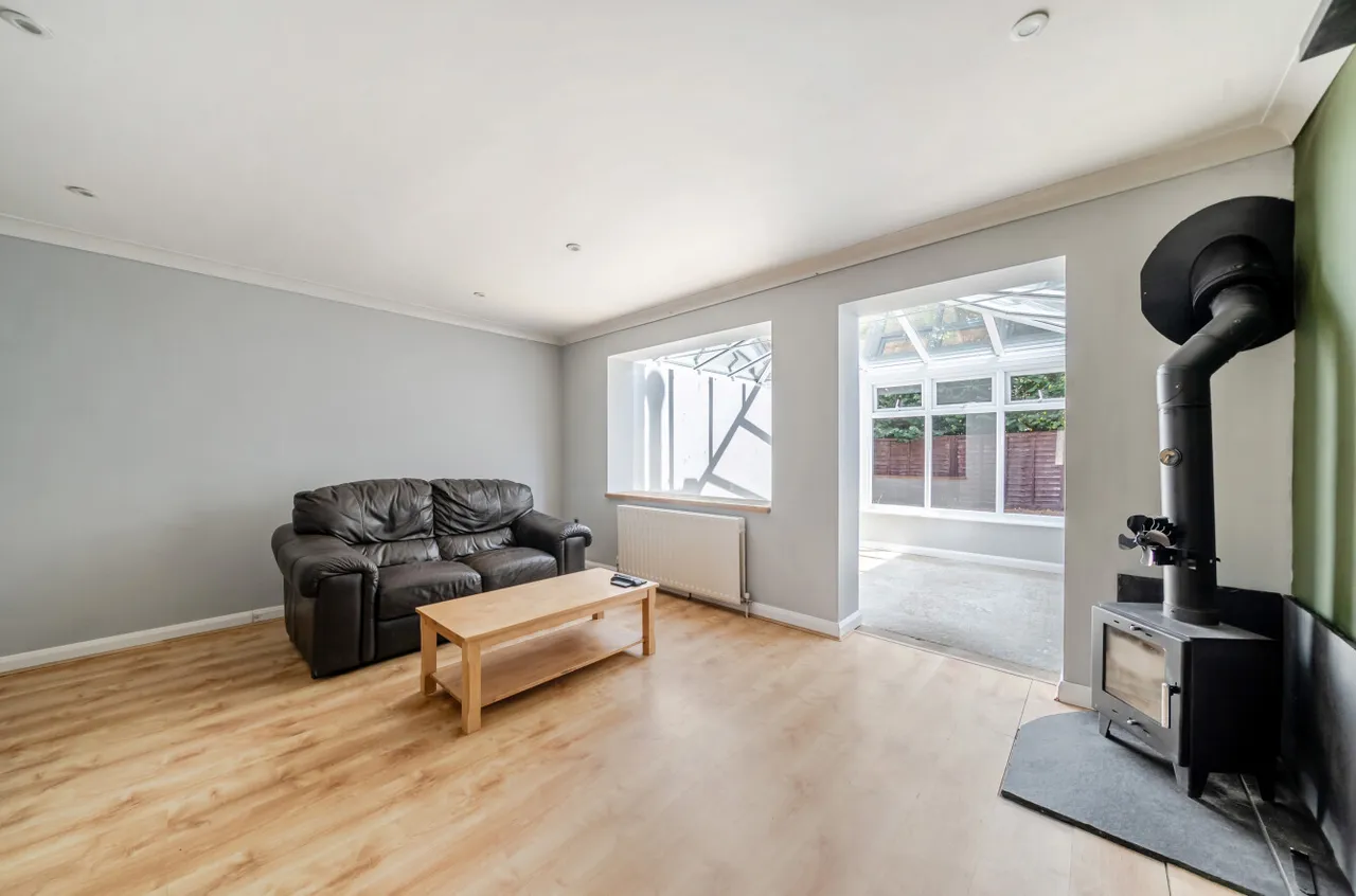 George Eliot Close, Witley, GU8, photo 7