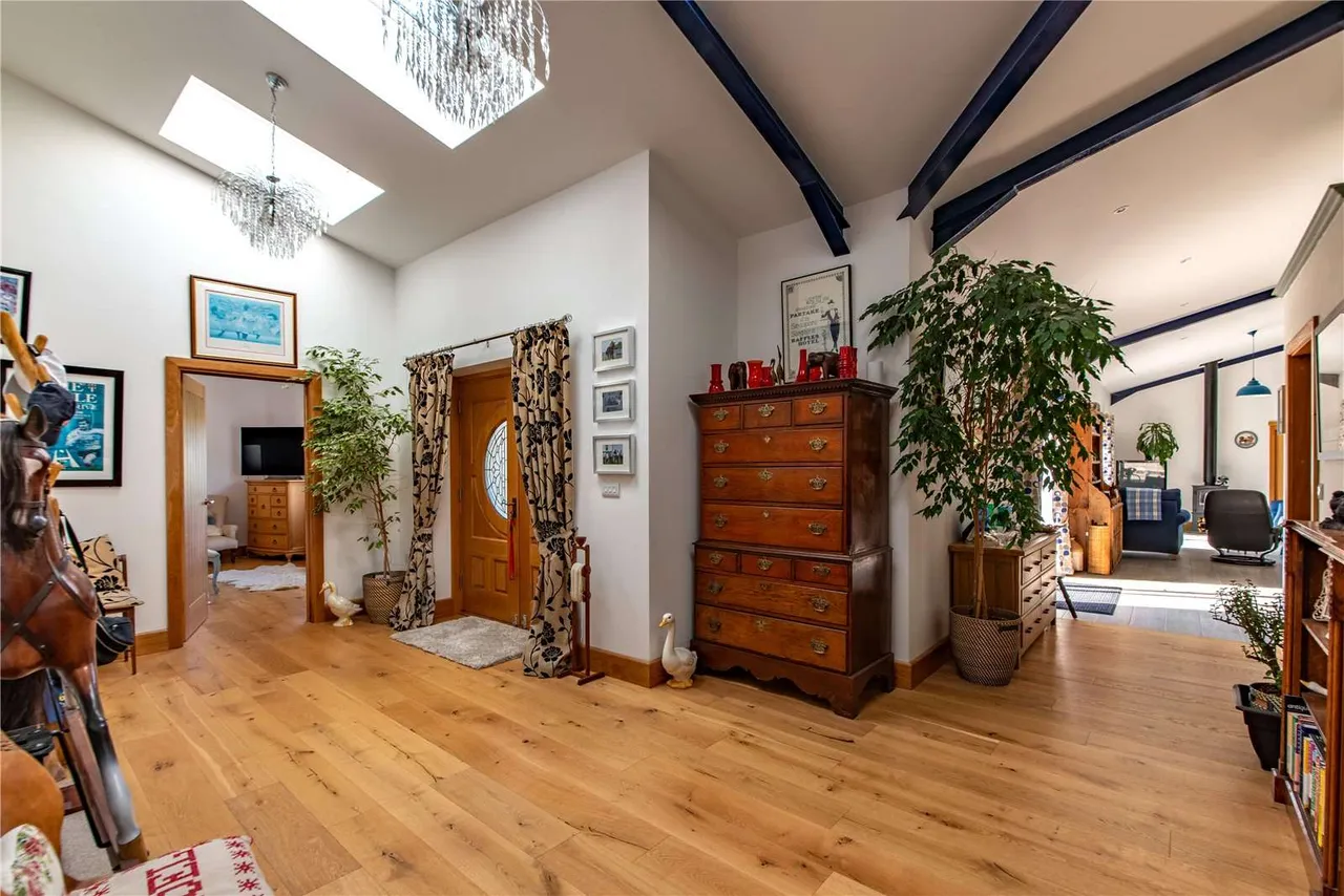 Greenways, Lambourn, Hungerford, Berkshire, RG17 7LG, photo 10
