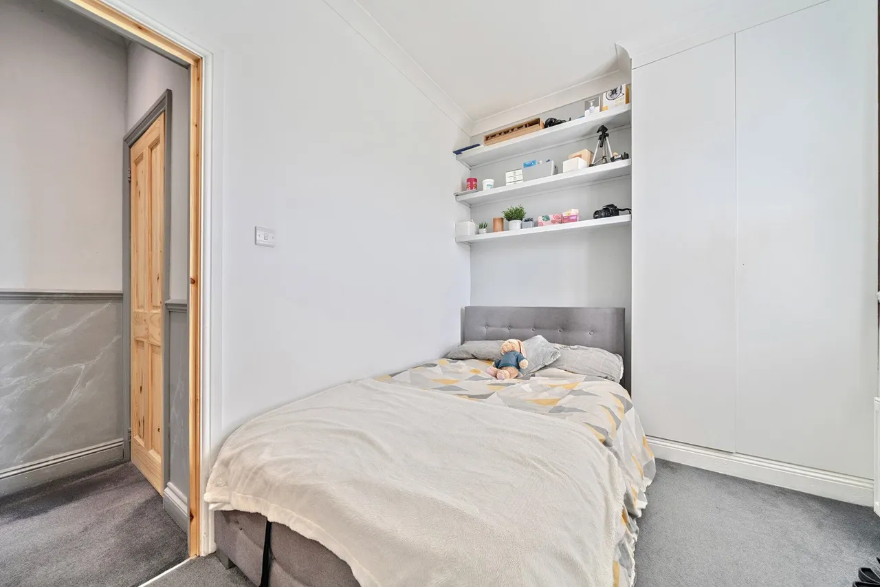 Dowanhill Road, SE6, photo 15