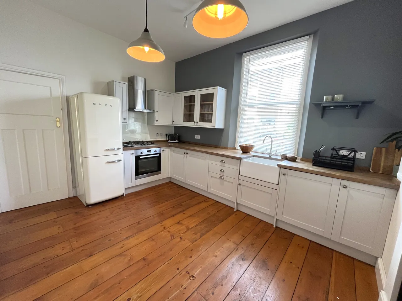 2 bed flat to rent, Friars Walk, St Leonards, EX2