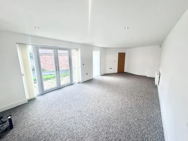 Longmead Avenue, Chelmsford, CM2, photo 3