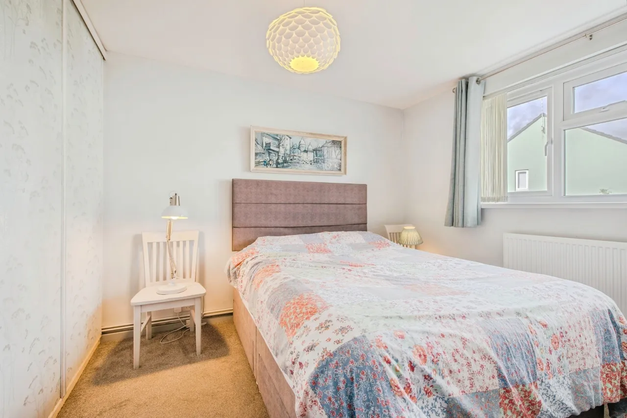 Bartletts Well Road, Sageston, SA70, photo 6