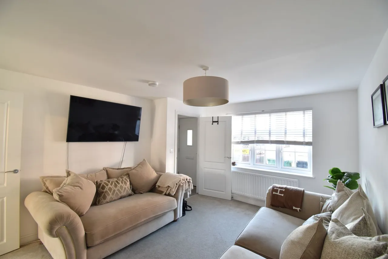 Stacksteds Place, Maidstone, photo 2