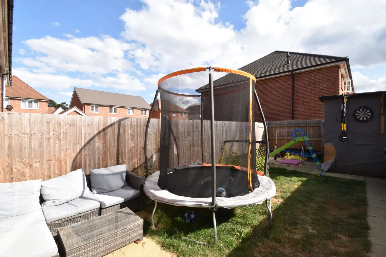 Stacksteds Place, Maidstone, photo 10