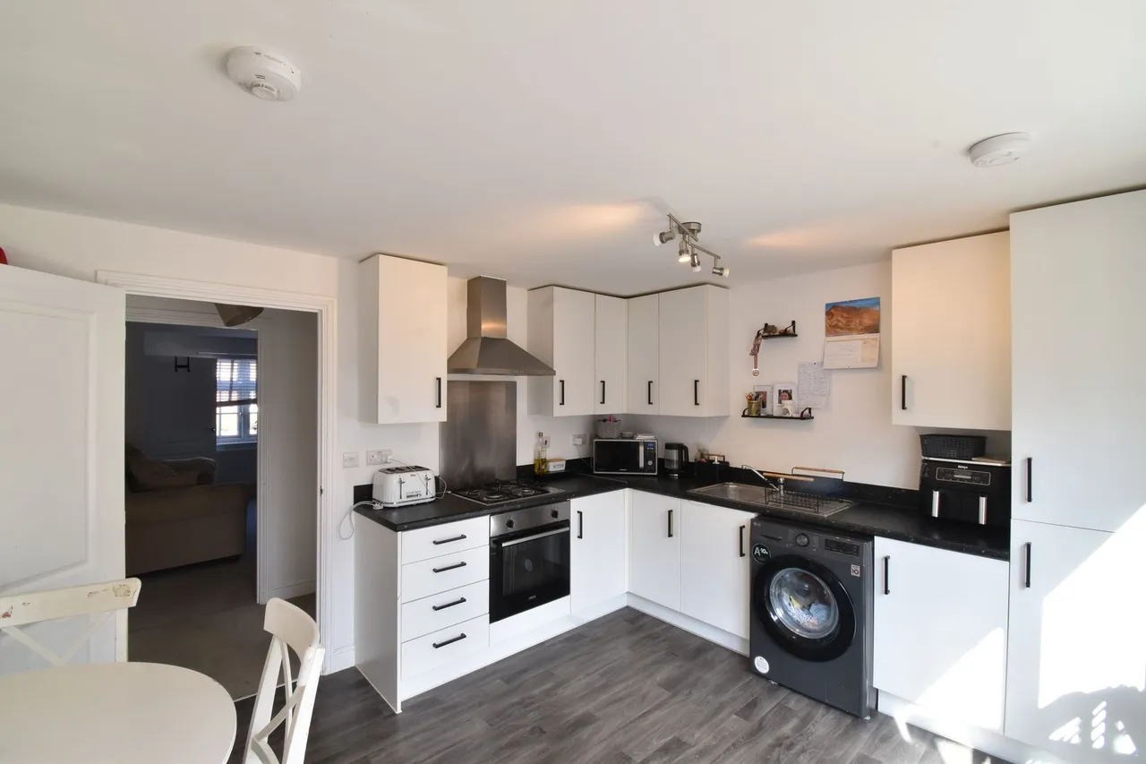 Stacksteds Place, Maidstone, photo 4