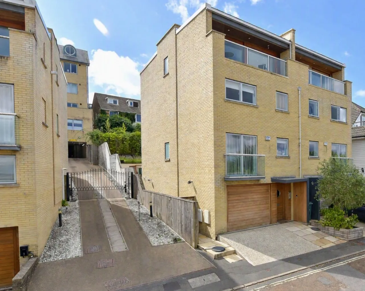 5 bed house for sale, Cowes