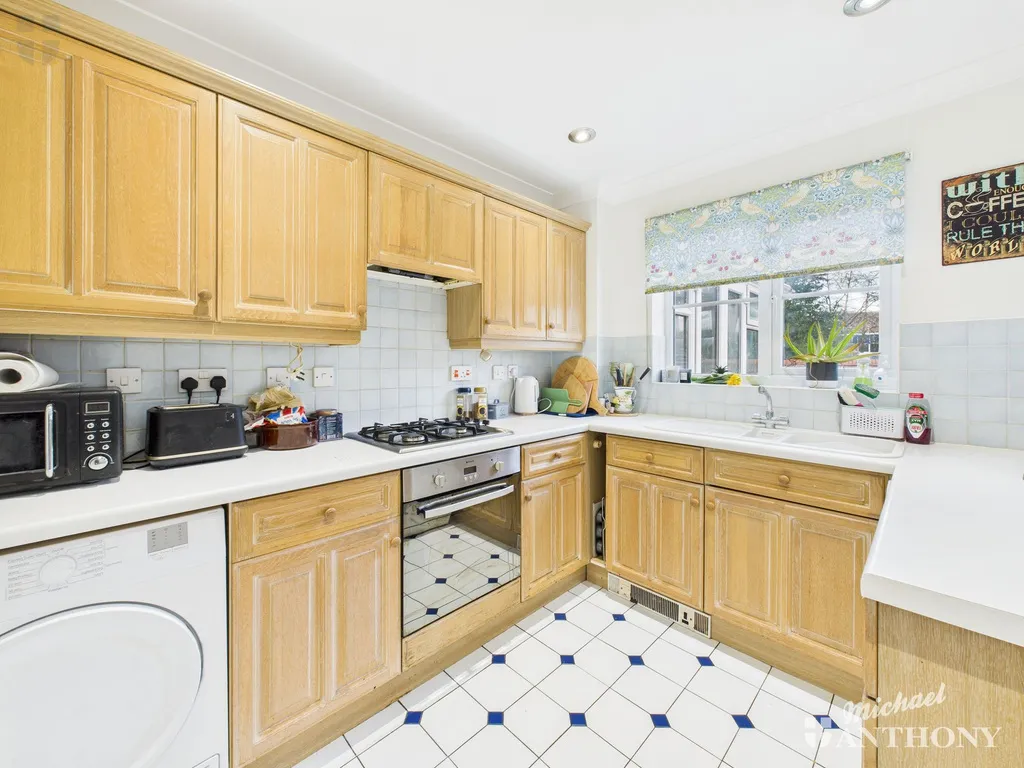 Redwood Drive, Aylesbury, HP21 7TN, photo 4