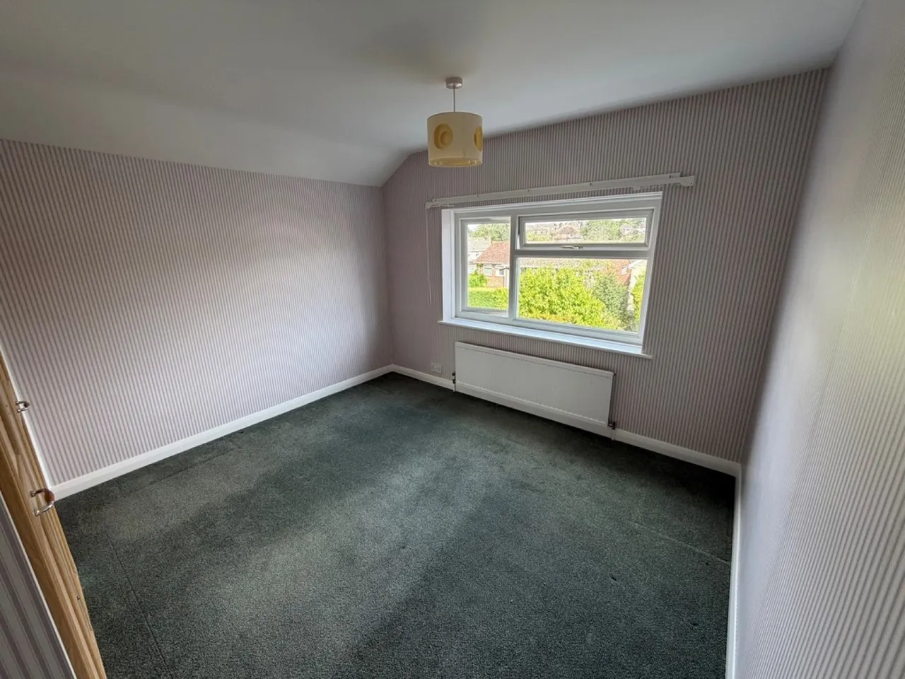 Broadfields Road, photo 8