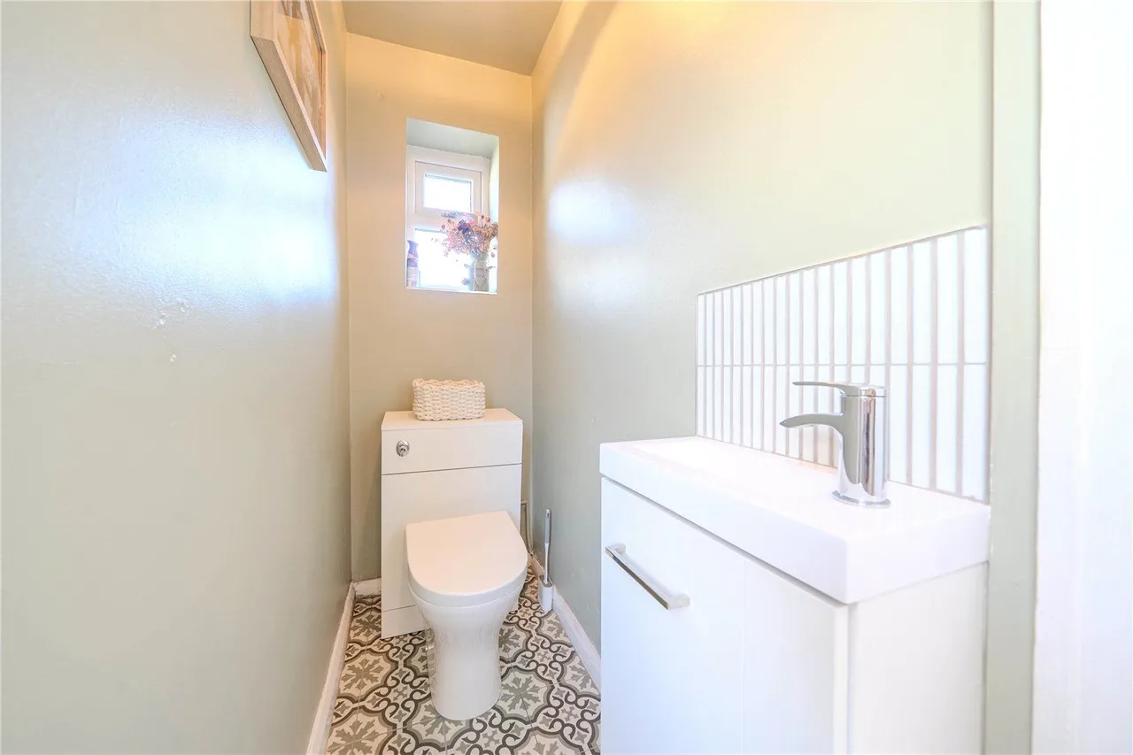 Kingsley Drive, Adel, LS16, photo 15