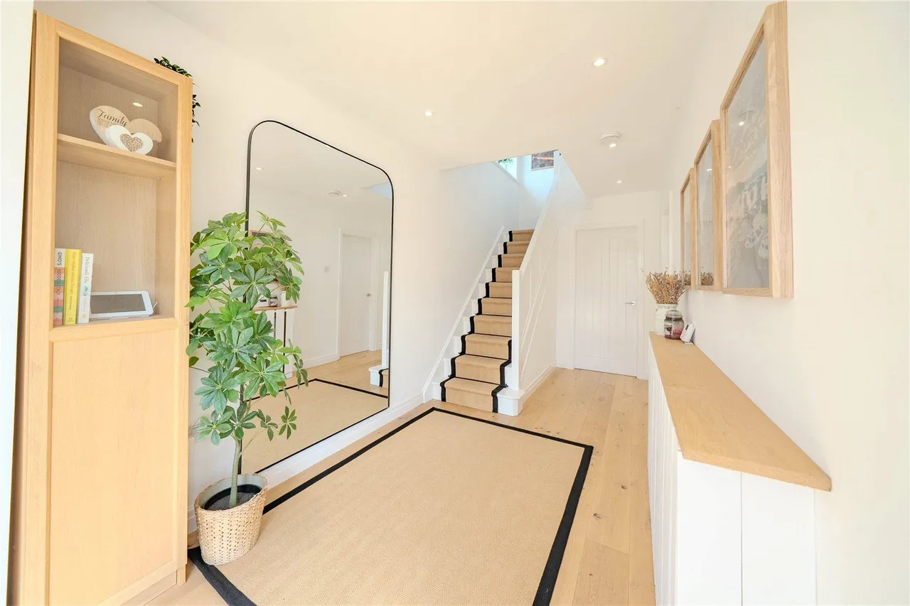 Kingsley Drive, Adel, LS16, photo 11