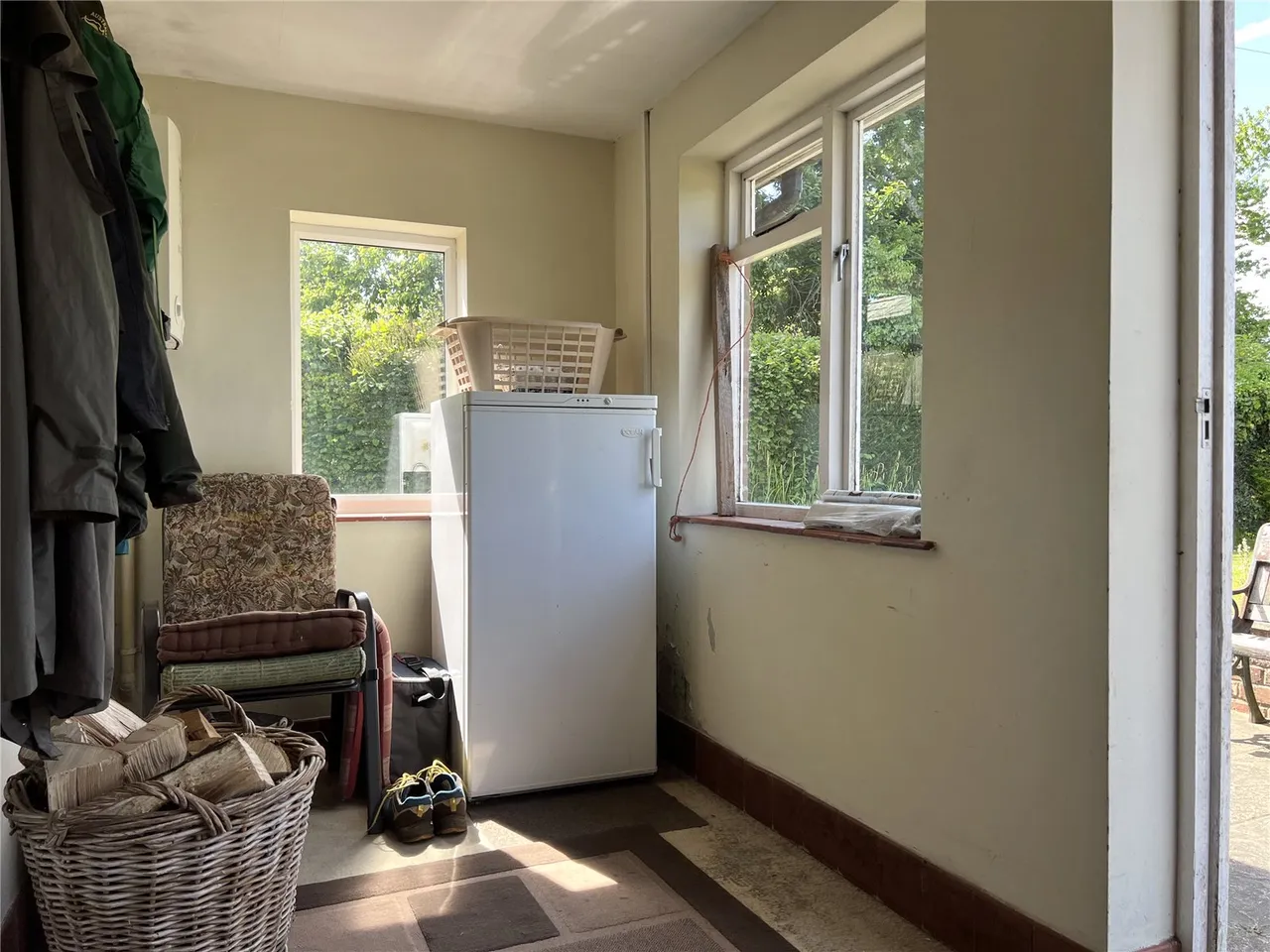 Bull Hill, Pilley, Lymington, Hampshire, SO41 5RA, photo 20