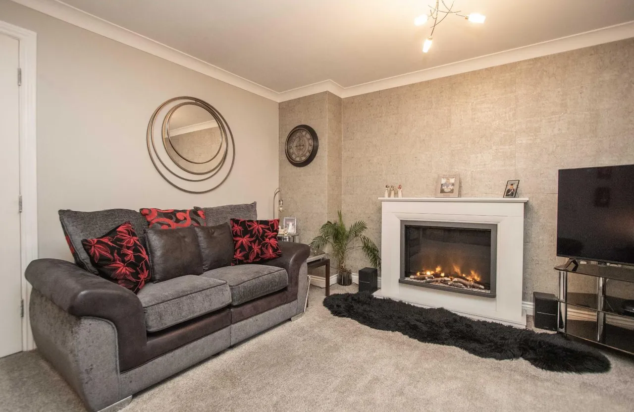 Dalton Crescent, Merryoaks, DH1, photo 18