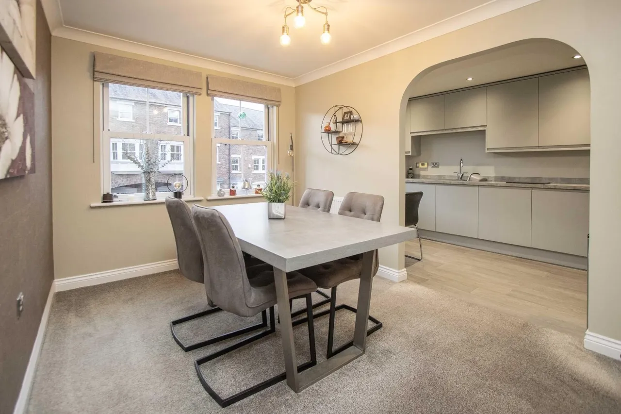Dalton Crescent, Merryoaks, DH1, photo 13