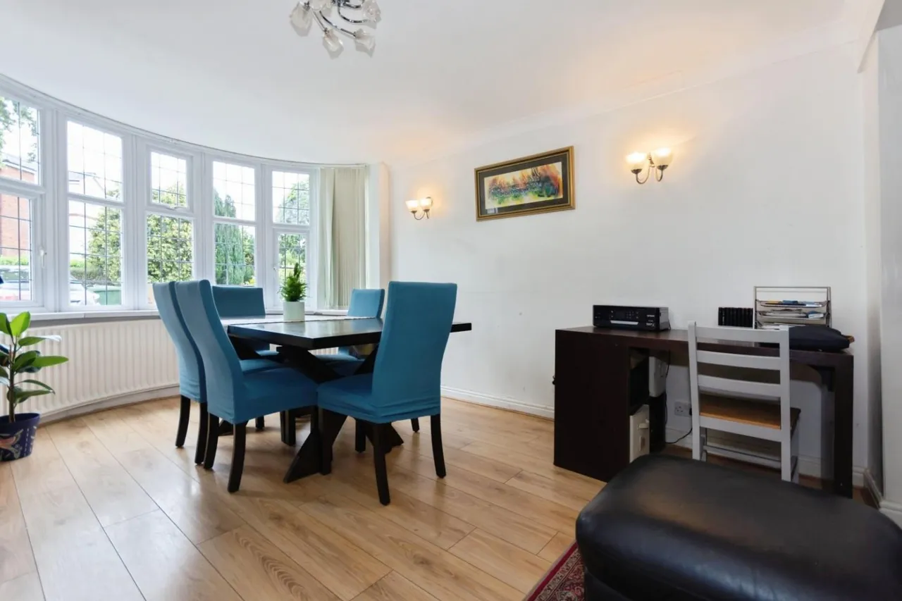 Dorchester Road, Solihull, photo 8