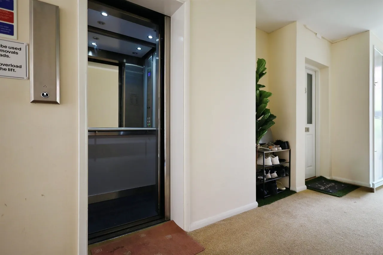 Arundel Road, Eastbourne, BN21, photo 13